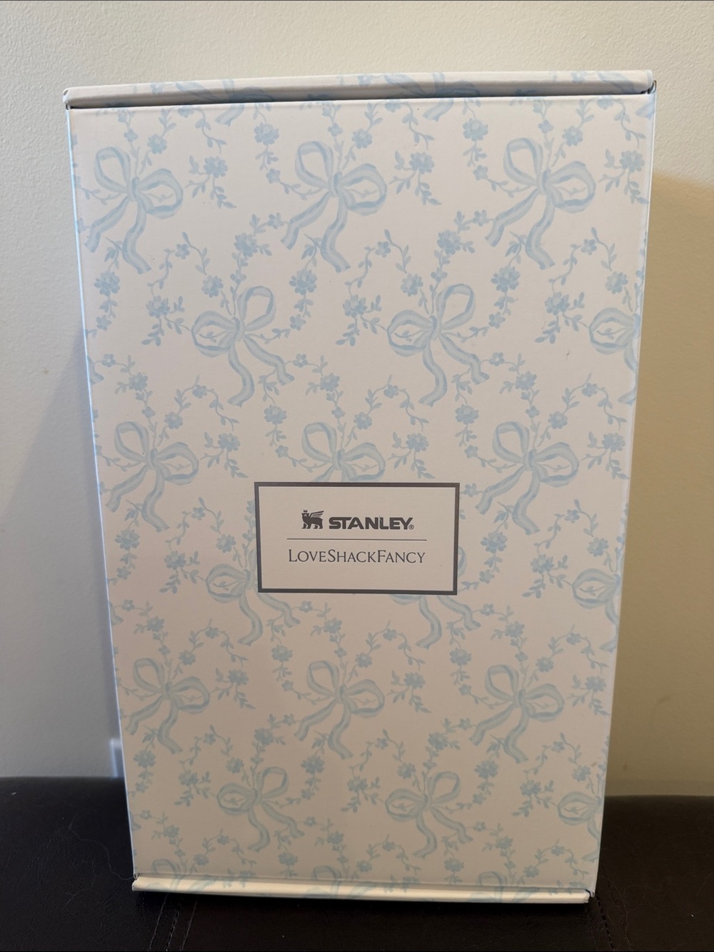 Stanley Light Blue & White Bow Pattern Gift Box